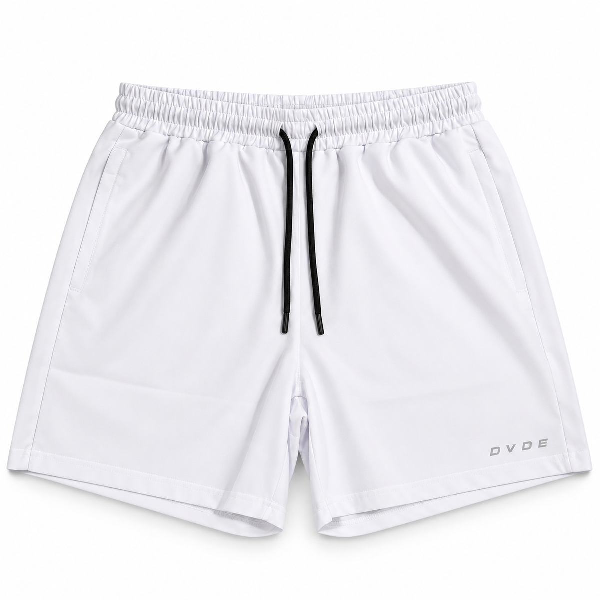 DVDE Motion 01 Performance Shorts in white