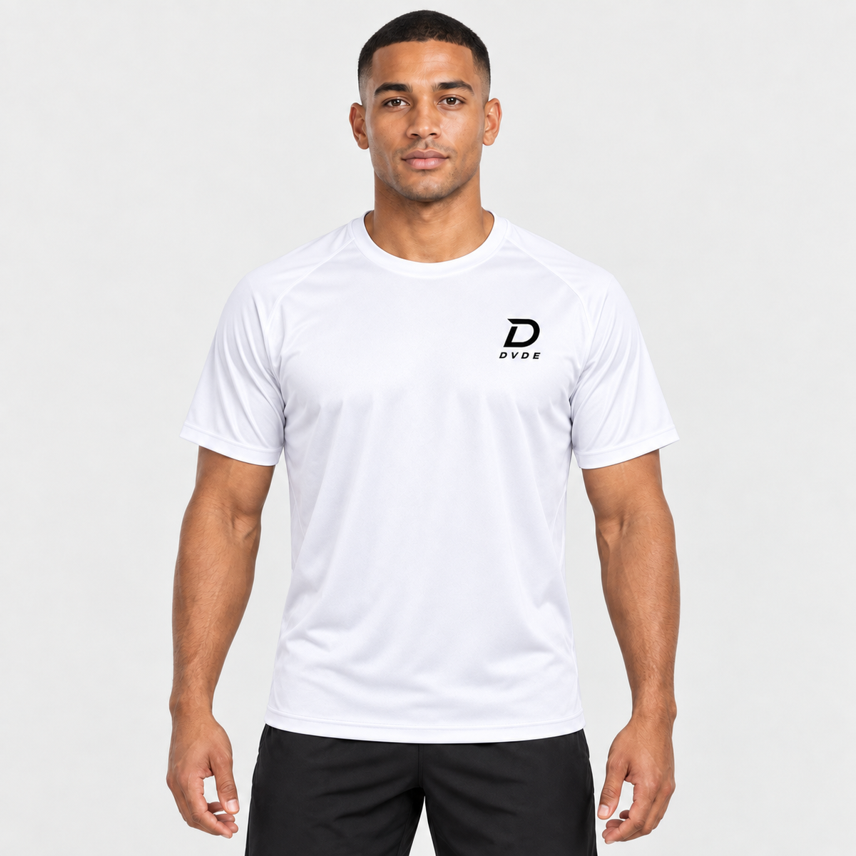 DVDE Performance Tee in white