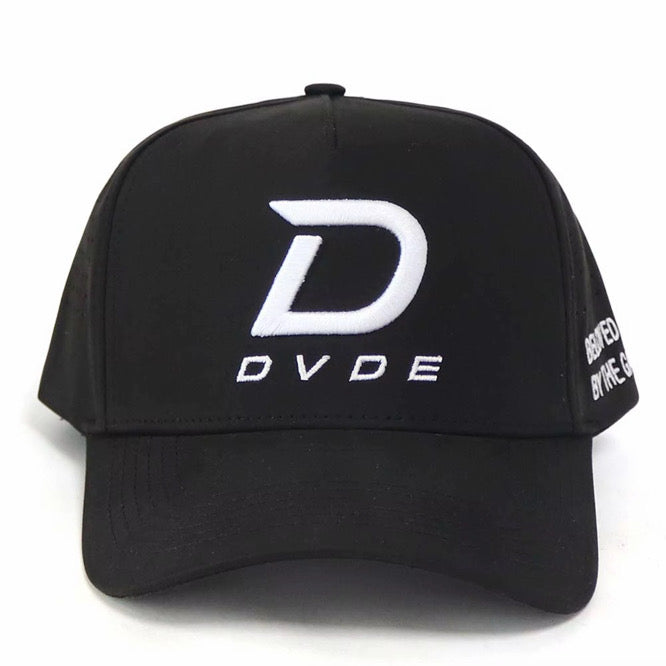 DVDE Performance Hat in black with embroidered DVDE logo