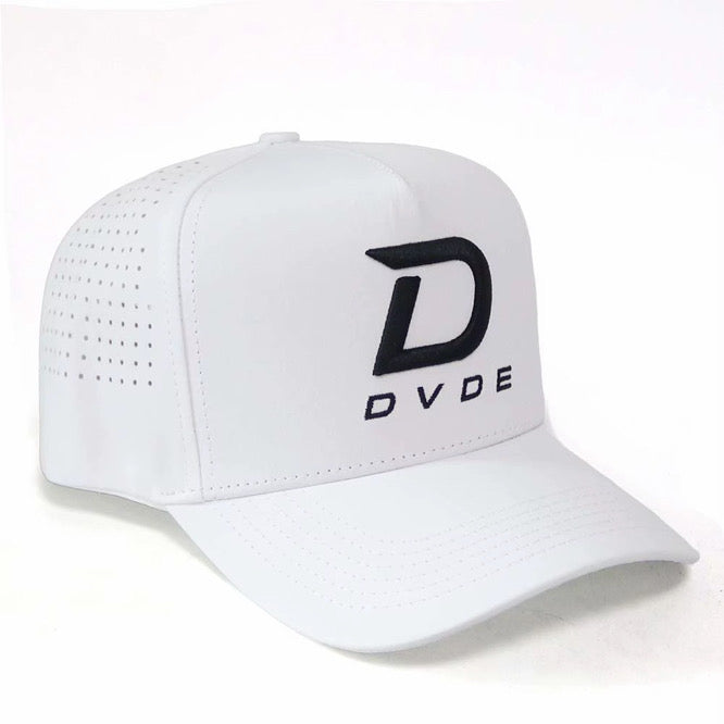 DVDE Performance Hat in white